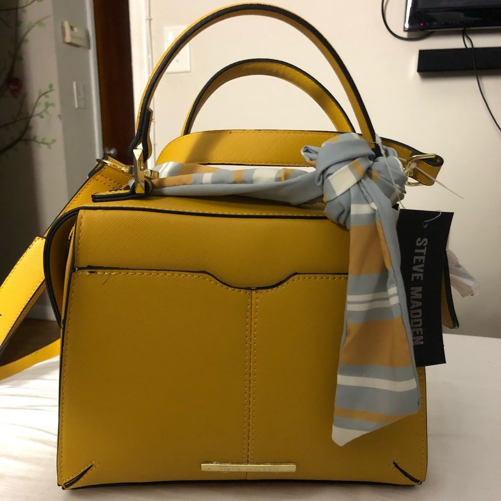 Steve Madden MUSTARD Crossbody handbag